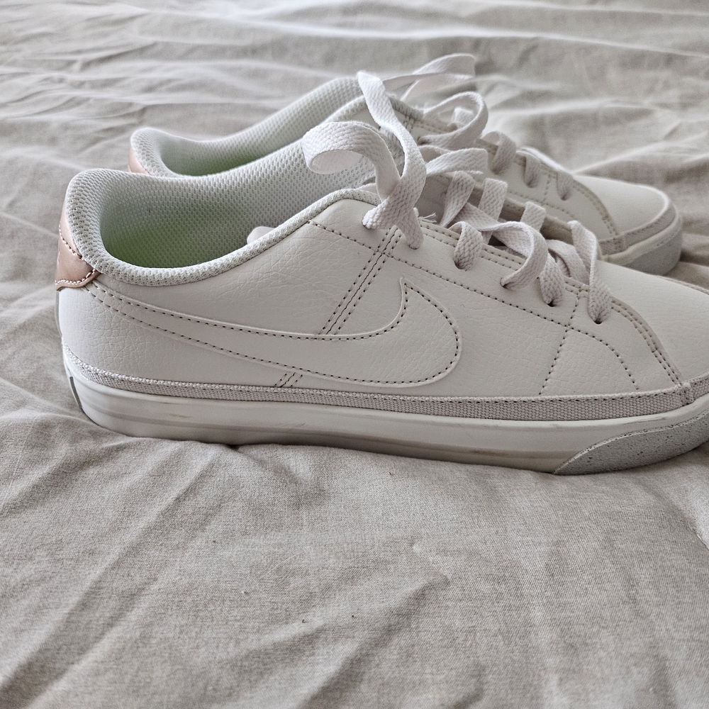 Nike White and Tan Sneakers